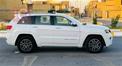 جیپ گراند شیرۆکی